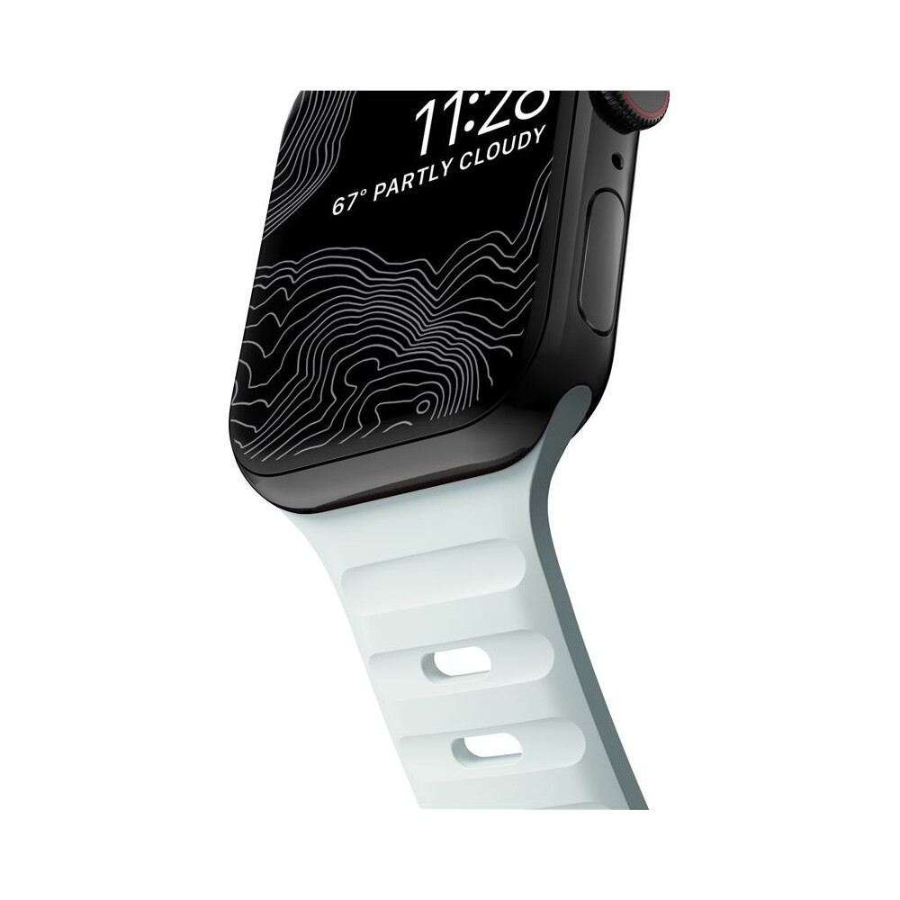 Nomad-Sport-Strap-S-M-reminek-pro-Apple-Watch-42-41-40-38mm-Ice-Blue-Glow