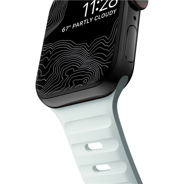 Nomad-Sport-Strap-S-M-reminek-pro-Apple-Watch-42-41-40-38mm-Ice-Blue-Glow