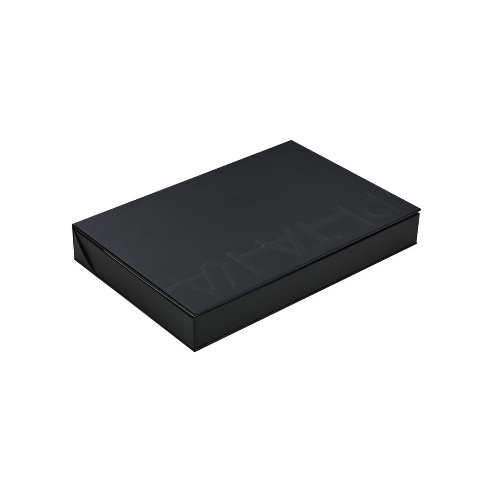 Pitaka-Gift-Box-premiovy-darkovy-balicek-pro-iPhone-17-Pro-Max-Classic-Black-Collection