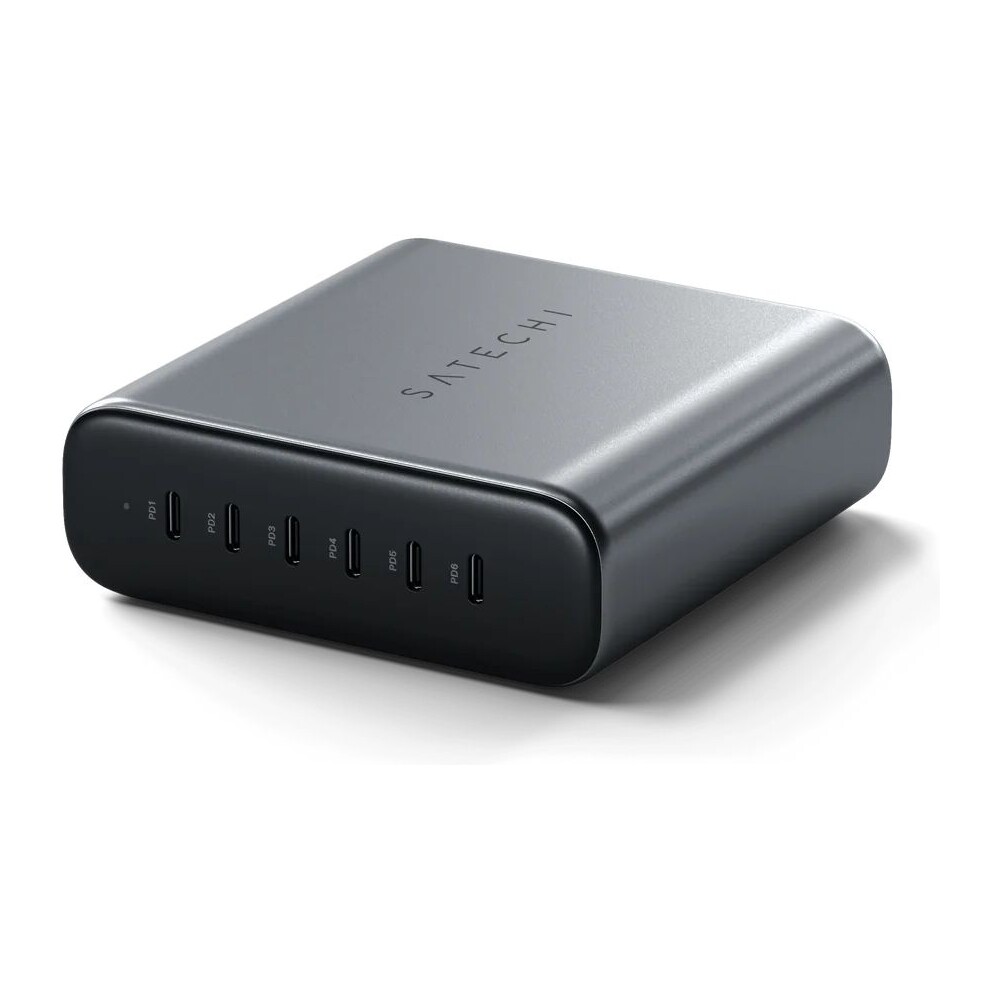 Satechi-200W-6x-USB-C-nabijeci-adapter-sedy