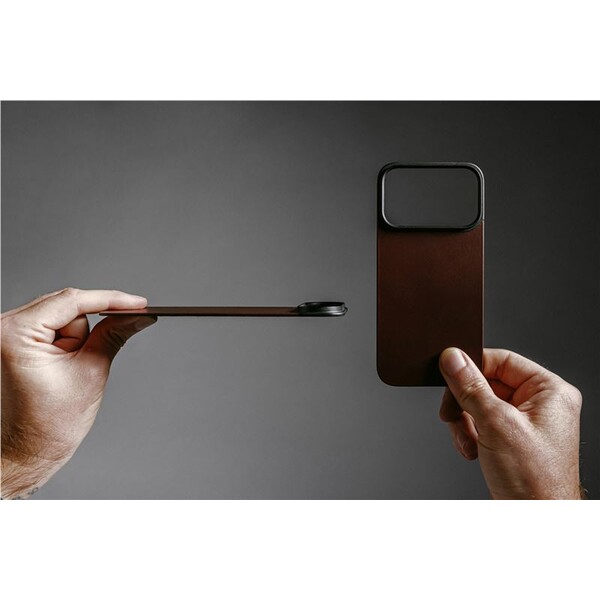 Nomad-Magnetic-Leather-Back-Horween-Magsafe-kozeny-kryt-iPhone-17-Pro-Rustic-Brown