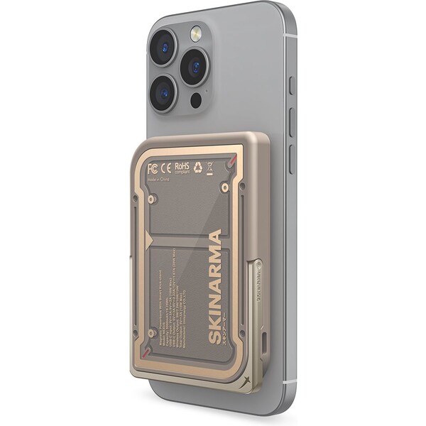 SKINARMA-Nexus-Mecha-MagSafe-powerbanka-se-stojankem-USB-C-PD-5000-mah-zlata