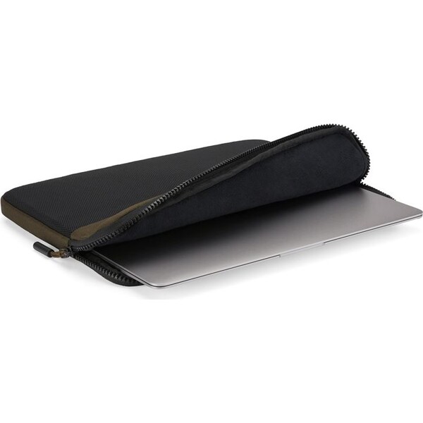 Pipetto-Expand-Sleeve-pouzdro-MacBook-Pro-14-MacBook-Air-13-6-tmave-zelene