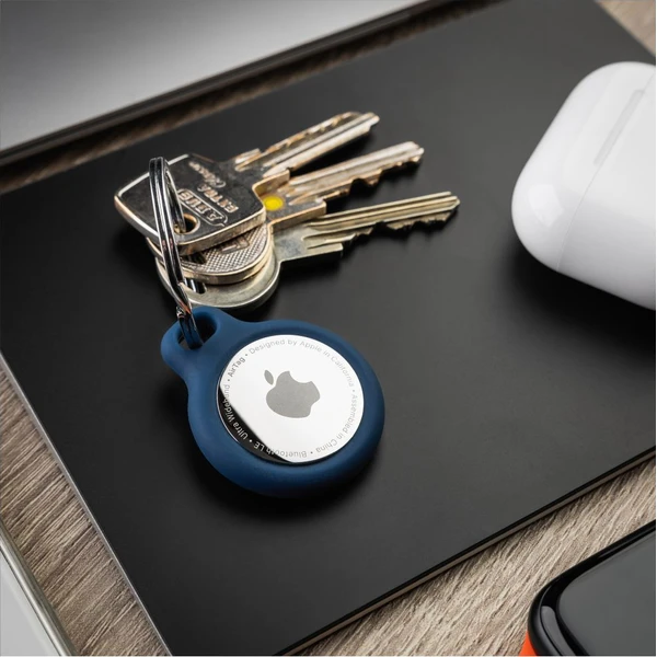 FIXED-Silky-silikonove-pouzdro-Apple-AirTag-4ks-2x-cerne-2x-bile