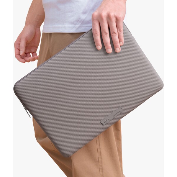 UNIQ-Cyprus-Ridge-Edition-neoprenove-pouzdro-pro-MacBook-notebook-15-16-Pewter-Grey