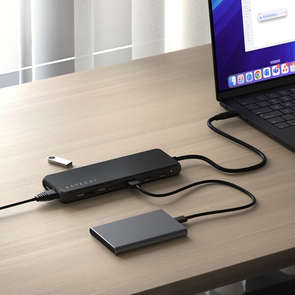 Satechi-13v1-USB-C-adapter-s-displejovym-multiportem-cerny