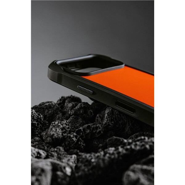 Nomad-Rugged-Case-MagSafe-kryt-iPhone-17-Pro-Ultra-Orange