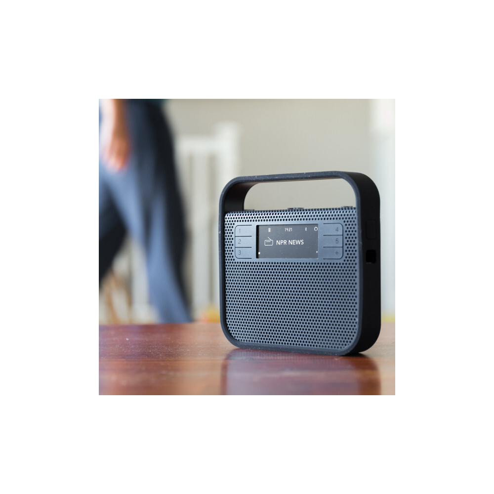 Invoxia-TRIBY-WiFi-a-Bluetooth-reproduktor-s-HomeKit