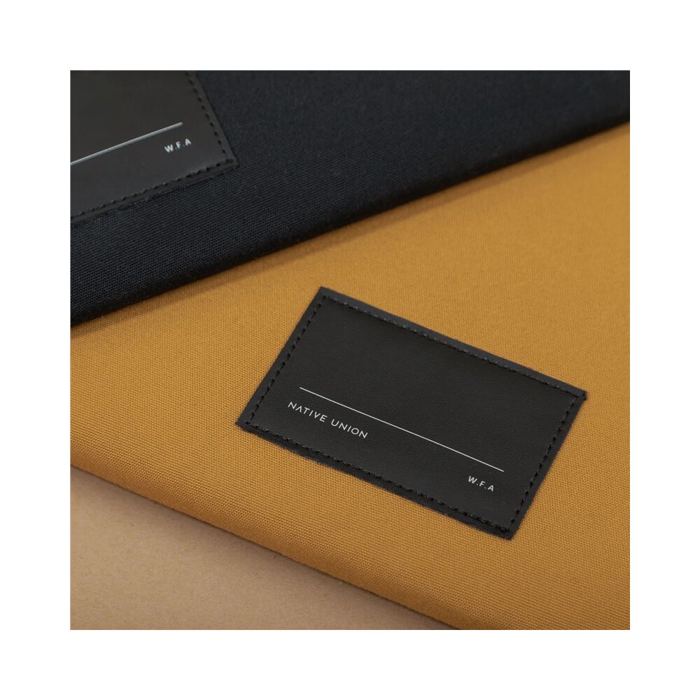 Native-Union-WFA-Stow-Lite-Sleeve-pouzdro-Macbook-16-kraft
