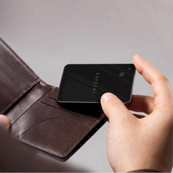 Satechi-FindAll-Card-lokator-s-Apple-FindMy-cerny