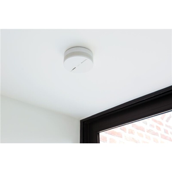 Netatmo-Smart-Smoke-Alarm-inteligentni-detektor-koure