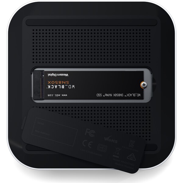 Satechi-Thunderbolt-5-CubeDock-with-SSD-Enclosure-dokovaci-stanice-140W-stribrna