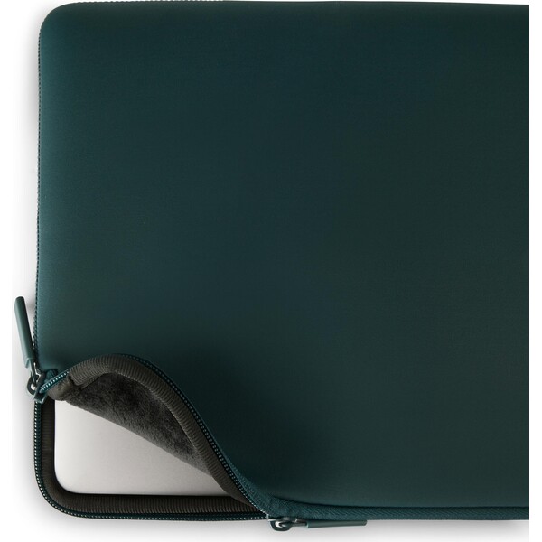 Pipetto-Classic-Fit-Sleeve-pouzdro-pro-MacBook-Neo-13-modrozelene