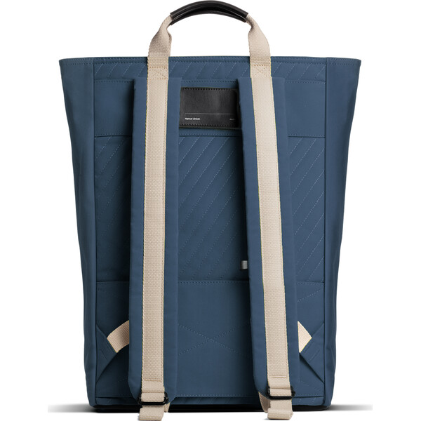 Native-Union-WFA-Backpack-batoh-ze-100-recyklovaneho-platna-navy