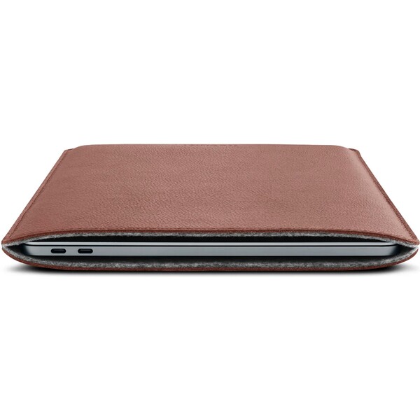 Woolnut-Leather-Sleeve-kozene-pouzdro-MacBook-Pro-13-MacBook-Air-13-hnede
