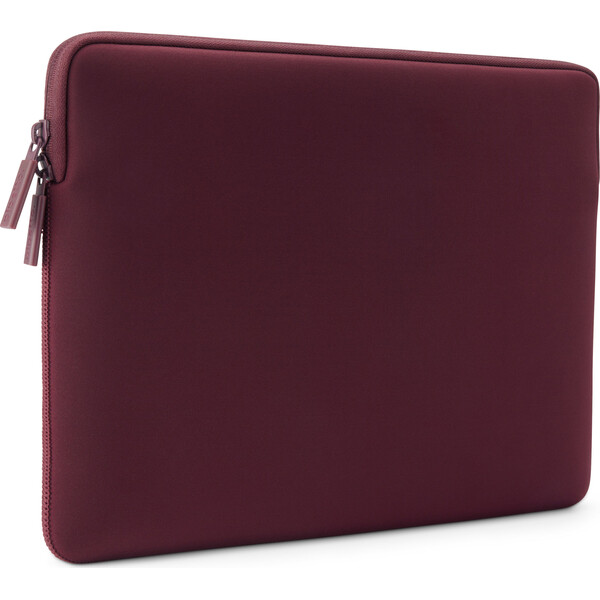 Pipetto-Classic-Fit-Sleeve-pouzdro-pro-MacBook-Neo-13-burgundy
