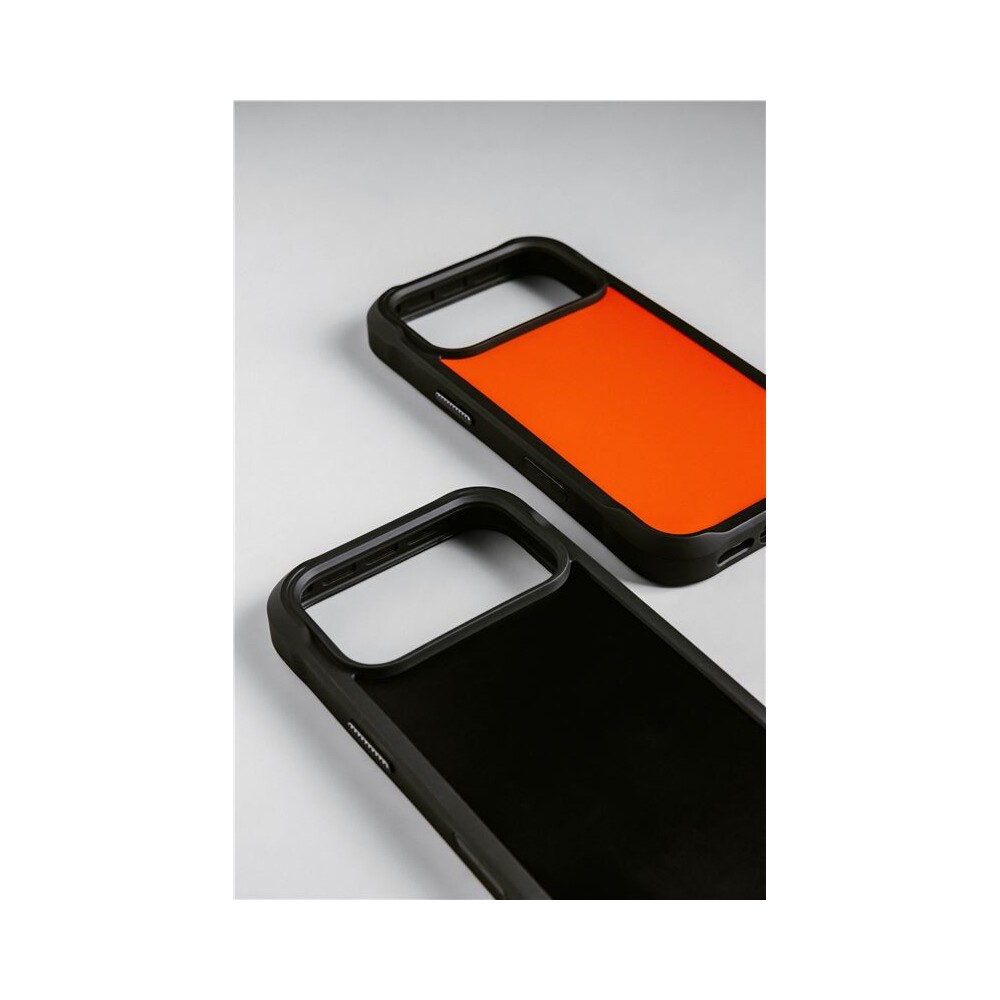 Nomad-Rugged-Case-MagSafe-kryt-iPhone-17-Pro-Max-Ultra-Orange