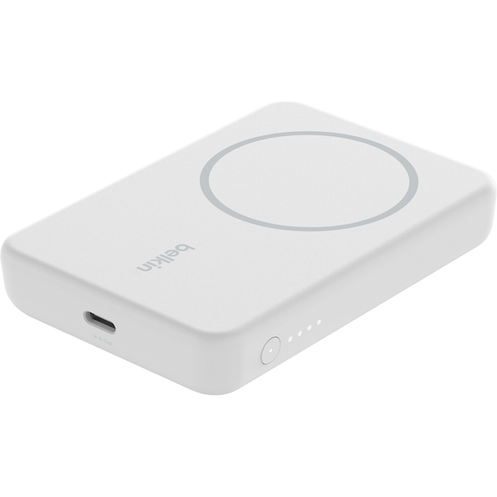 Belkin-BoostCharge-MagSafe-powerbanka-se-stojankem-5000mAh-bila