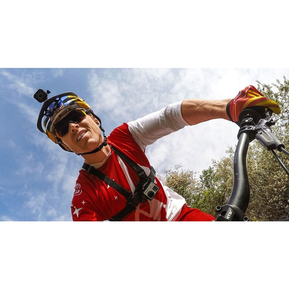 GoPro-Vented-Helmet-Strap-Mount