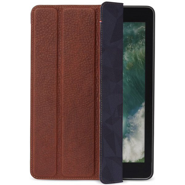 Decoded-Leather-Slim-pouzdro-Apple-iPad-9-7-2018-2017-hnede
