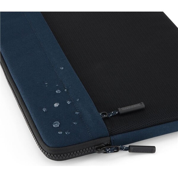 Pipetto-Expand-Sleeve-pouzdro-MacBook-Pro-14-MacBook-Air-13-6-tmave-modre