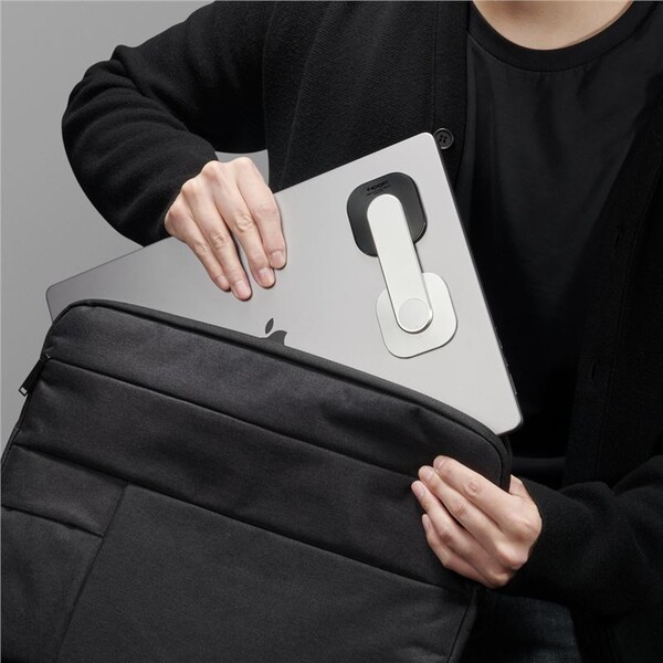Spigen-OneTap-Monitor-Laptop-Mount-S312-nalepovaci-MagSafe-drzak-stribrny