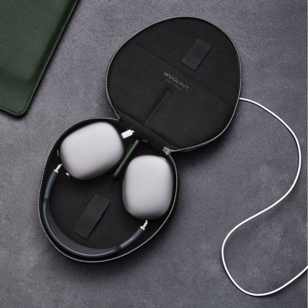 Woolnut-Leather-kozene-pouzdro-pro-AirPods-Max-zelene