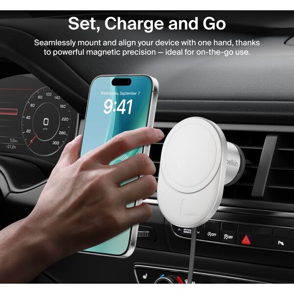 Belkin-BOOST-CHARGE-Qi2-MagSafe-drzak-do-auta-15W-sedy