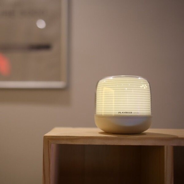MiPow-Playbulb-Candle-2-