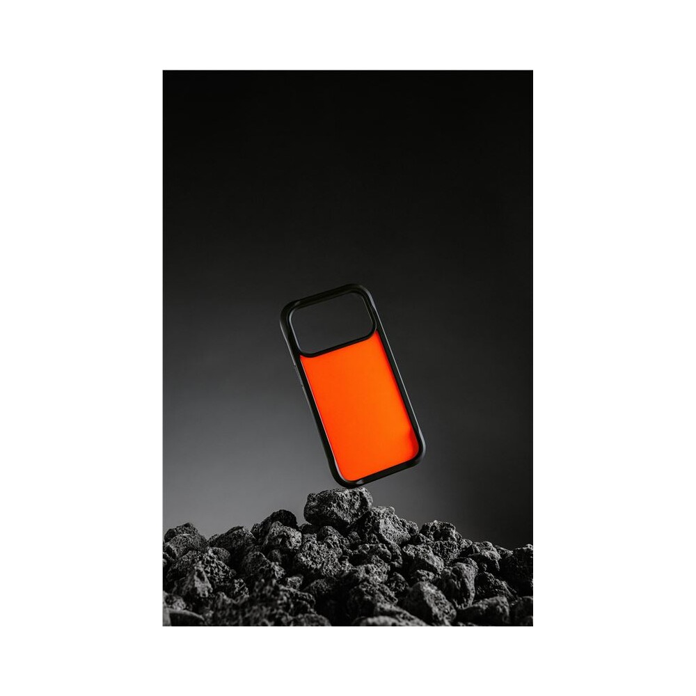 Nomad-Rugged-Case-MagSafe-kryt-iPhone-17-Pro-Max-Ultra-Orange