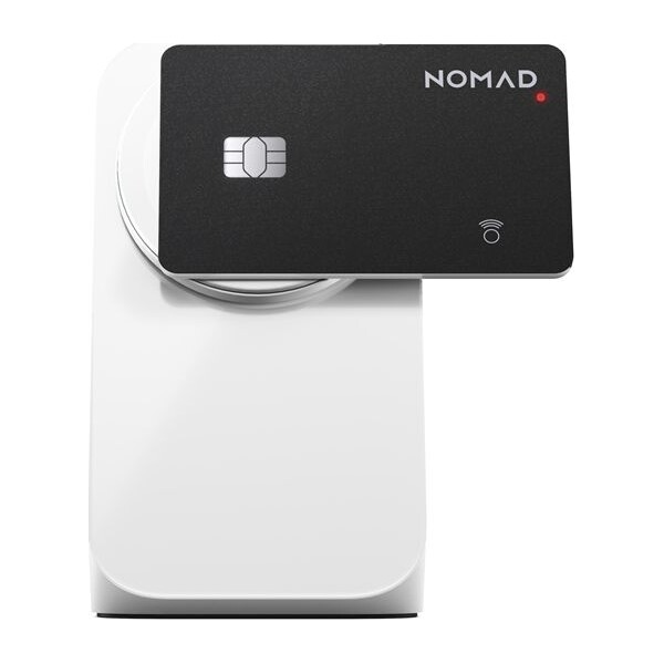 Nomad-Tracking-Card-Pro-lokator-s-Apple-Find-My-a-MagSafe-cerny