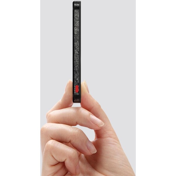 SHARGE-C3-CarbonMag-MagSafe-powerbanka-5000mAh-karbonova