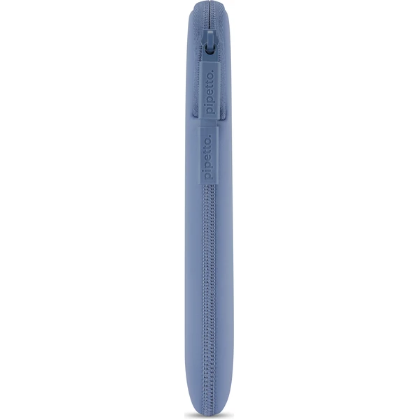 Pipetto-Classic-Fit-Sleeve-pouzdro-pro-MacBook-Neo-13-fialove