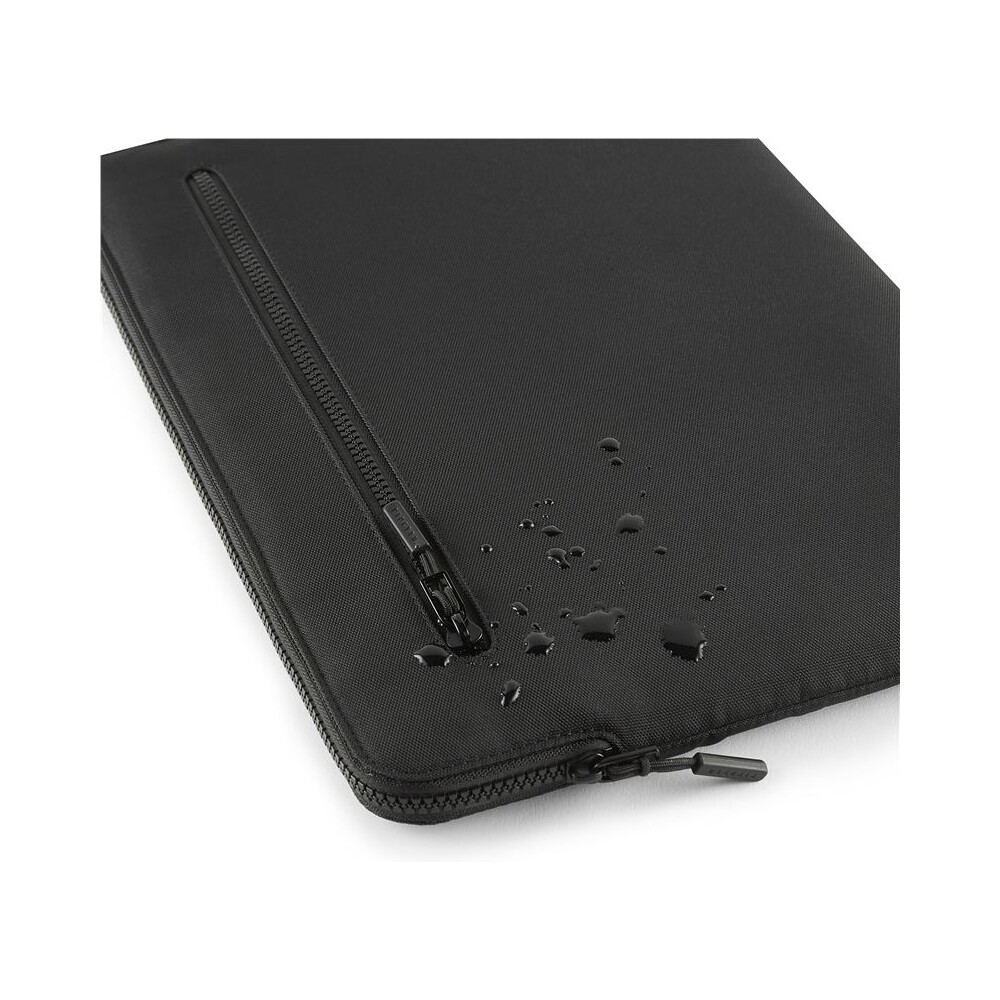 Pipetto-Classic-Organiser-Sleeve-pouzdro-pro-Macbook-15-16-cerny