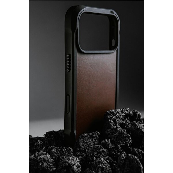 Nomad-Rugged-Leather-Case-Horween-MagSafe-kozeny-kryt-iPhone-17-Pro-Max-Rustic-Brown