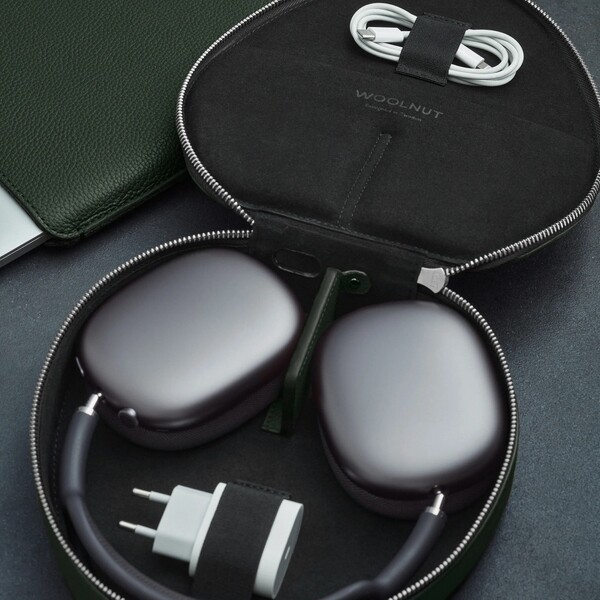Woolnut-Leather-kozene-pouzdro-pro-AirPods-Max-zelene
