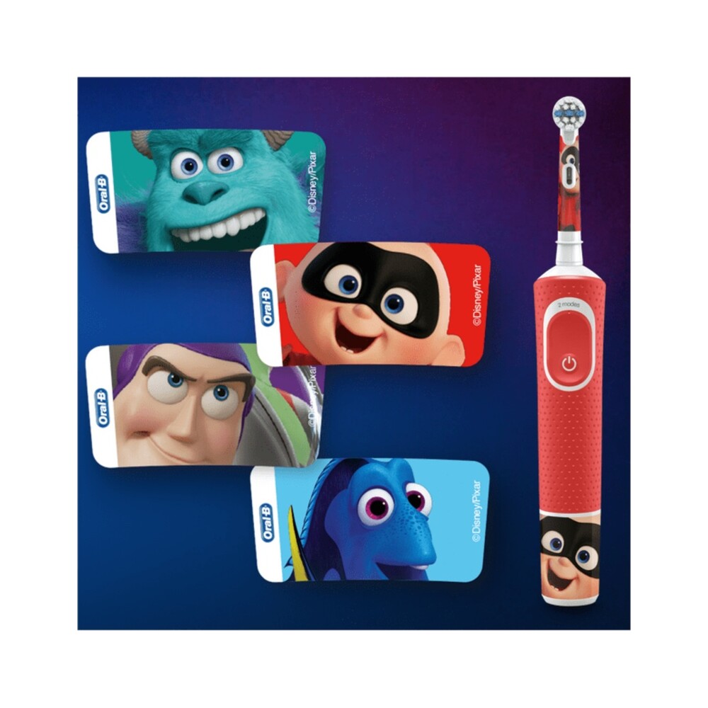 Oral-B-Vitality-D100-Kids-3-detsky-zubni-kartacek-Pixar-cestovni-pouzdro