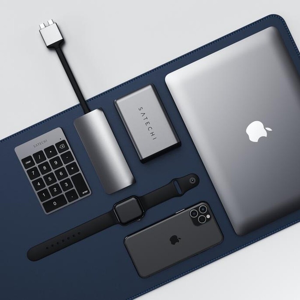 Satechi-75W-Dual-USB-C-PD-cestovni-nabijecka-vesmirne-sedy