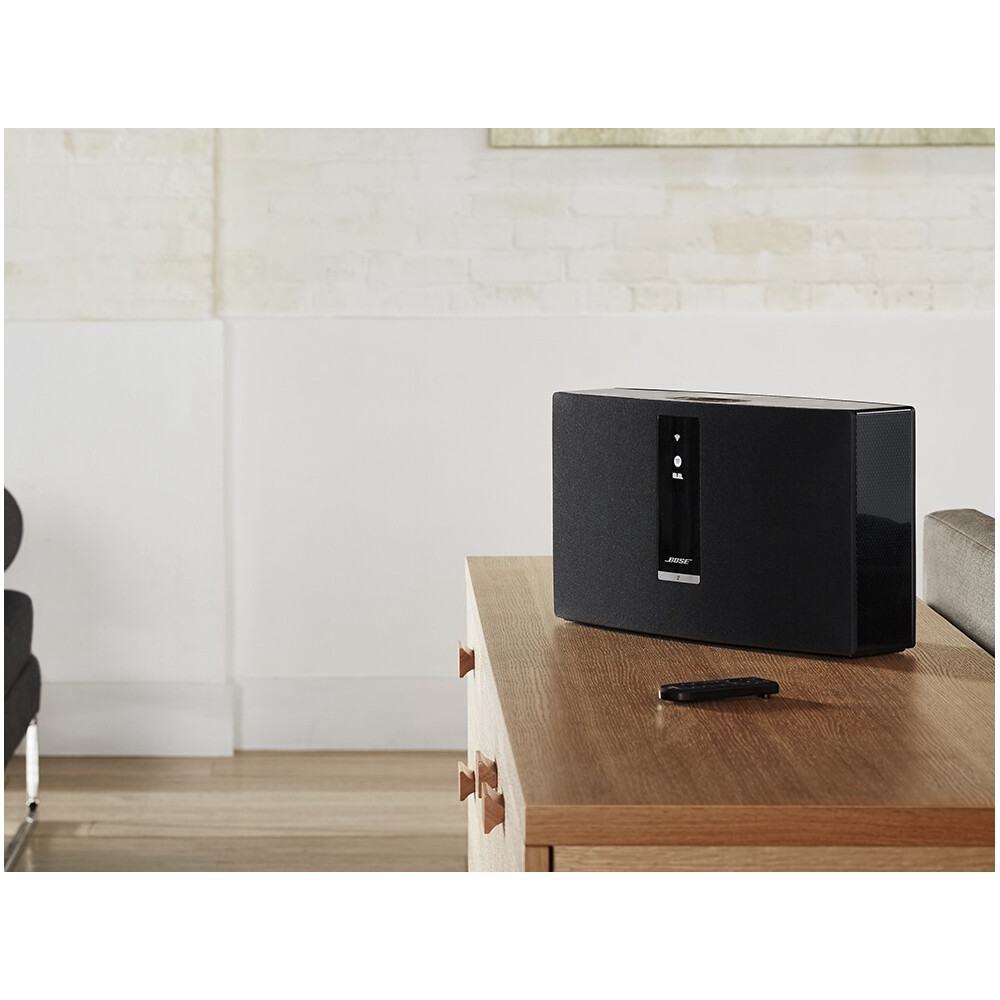 Bose-SoundTouch-30-III-cerny