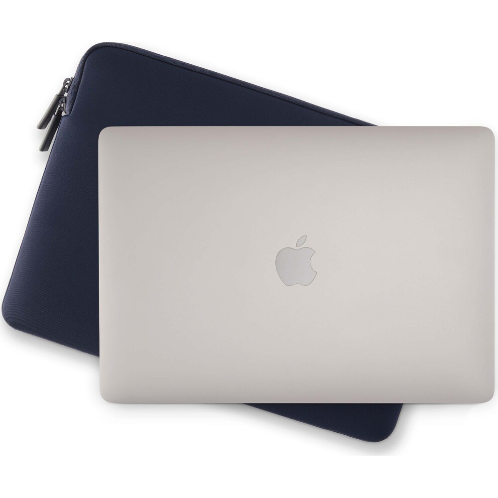 Pipetto-Classic-Fit-Sleeve-pouzdro-pro-MacBook-Neo-13-tmave-modre