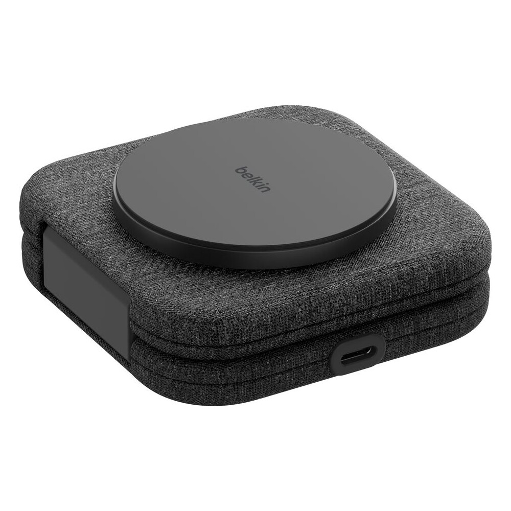 Belkin-BOOST-CHARGE-PRO-Qi2-15W-2v1-Bezdratova-MagSafe-cestovni-podlozka-pro-iPhone-Apple-Watch-Air