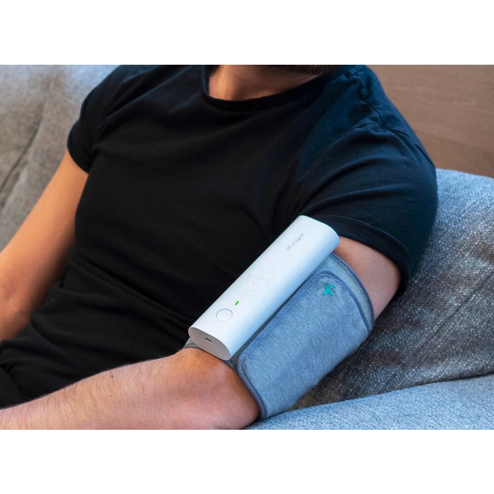 Withings-BPM-Connect-chytry-tlakomer-s-WiFi