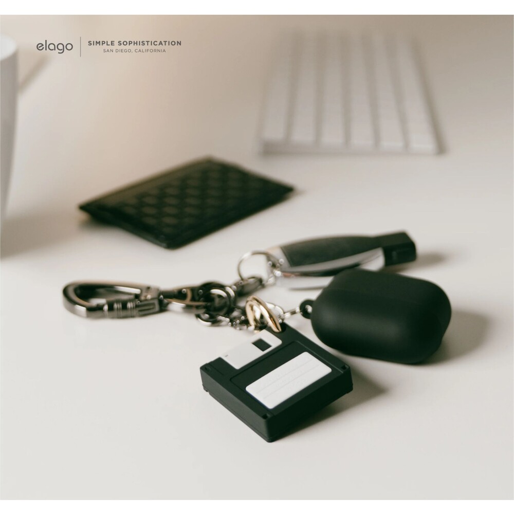 ELAGO-Floppy-Disk-pouzdro-pro-Apple-AirTag-cerne