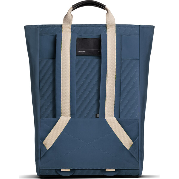 Native-Union-WFA-Backpack-batoh-ze-100-recyklovaneho-platna-navy