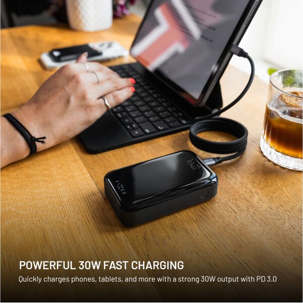 FIXED-Zen-10-Pro-powerbanka-s-LCD-displejem-30W-10-000-mAh-cerna