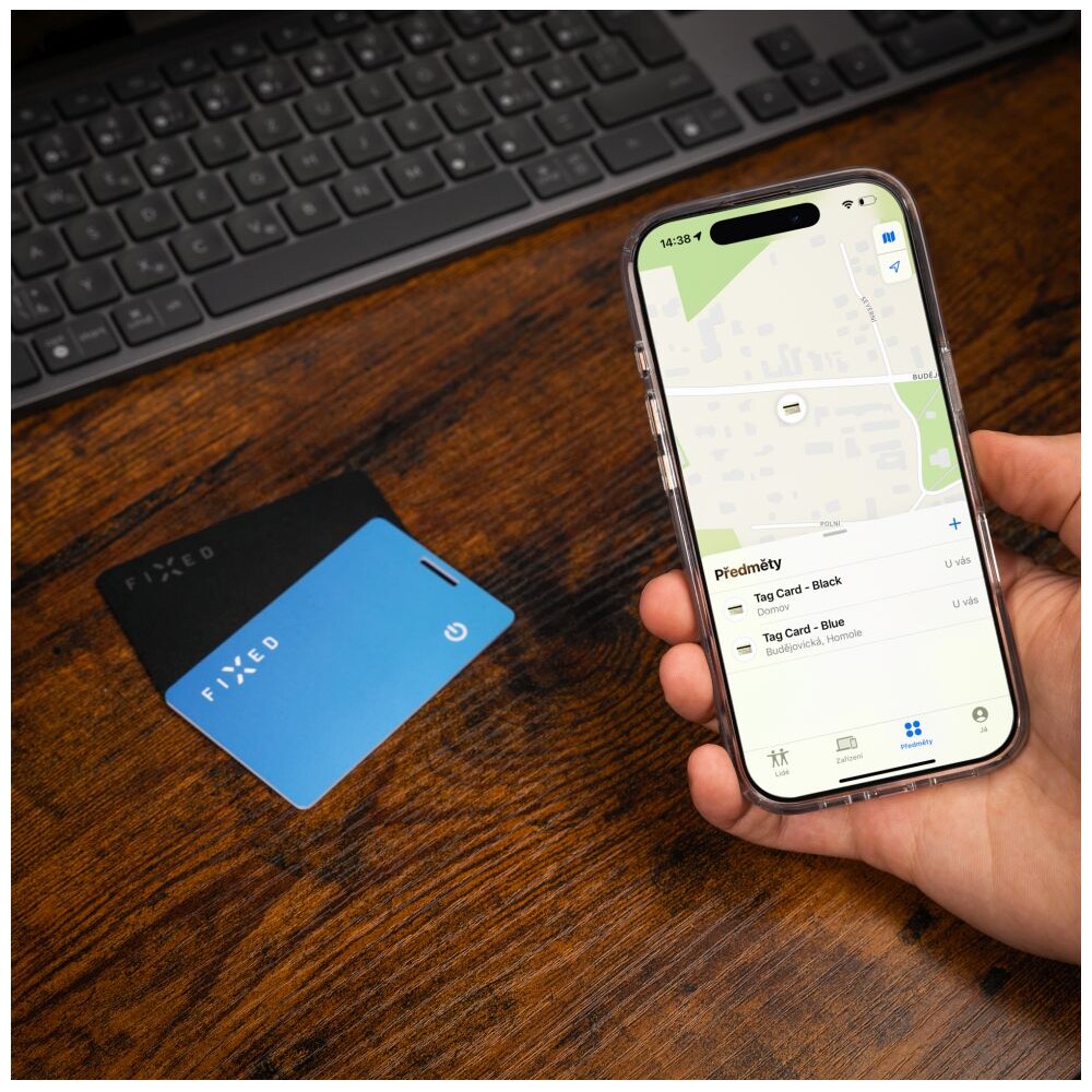 FIXED-Tag-Card-2-smart-tracker-s-Find-My-a-bezdratovym-nabijenim-cerny