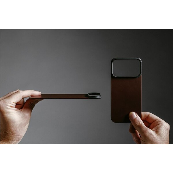 Nomad-Magnetic-Leather-Back-Horween-Magsafe-kozeny-kryt-iPhone-17-Pro-Max-Rustic-Brown