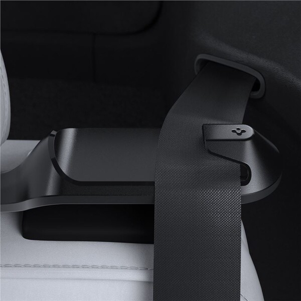 Spigen-Backseat-Seatbelt-Holder-drzak-bezpecnostniho-pasu-Tesla-Model-Y-cerny