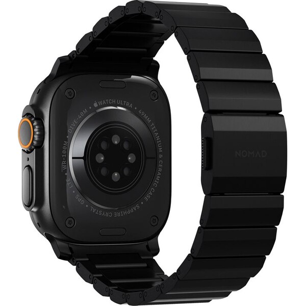 Nomad-Titanium-Band-reminek-Apple-Watch-49-46-45-44-42-mm-cerny