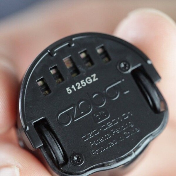 OZOBOT-2-0-BIT-inteligentni-minibot-bily